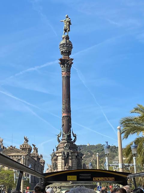 statue in Barcelona