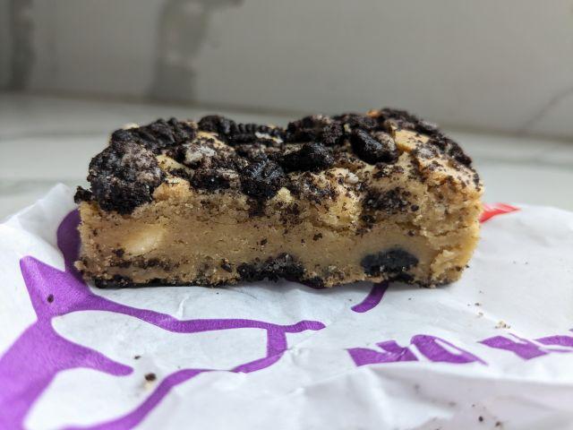 Side view of the Jack in the Box Oreo Ultimate Cookie Bar.