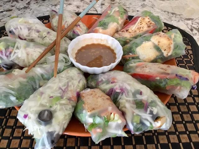 Vietnamese spring rolls, vegan, gluten free and peanut dip
