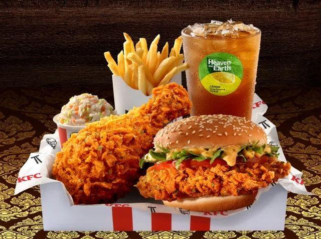 KFC San-Thai chicken and chicken sandwich.