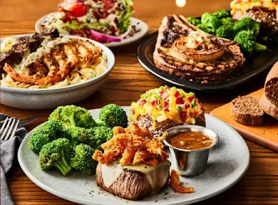 Outback Steakhouse's Steakmas Season dishes.