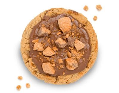 Crumbl Butterfinger Peanut Butter Crisp Cookie