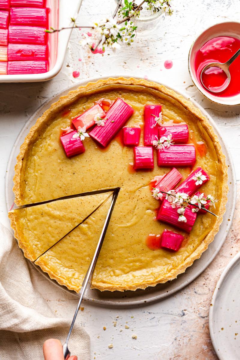 vegan custard tart whole