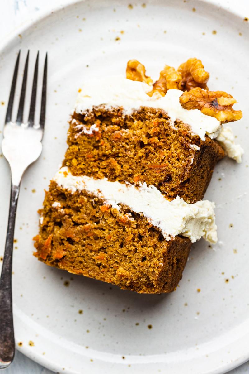 vegan carrot cake layered slice