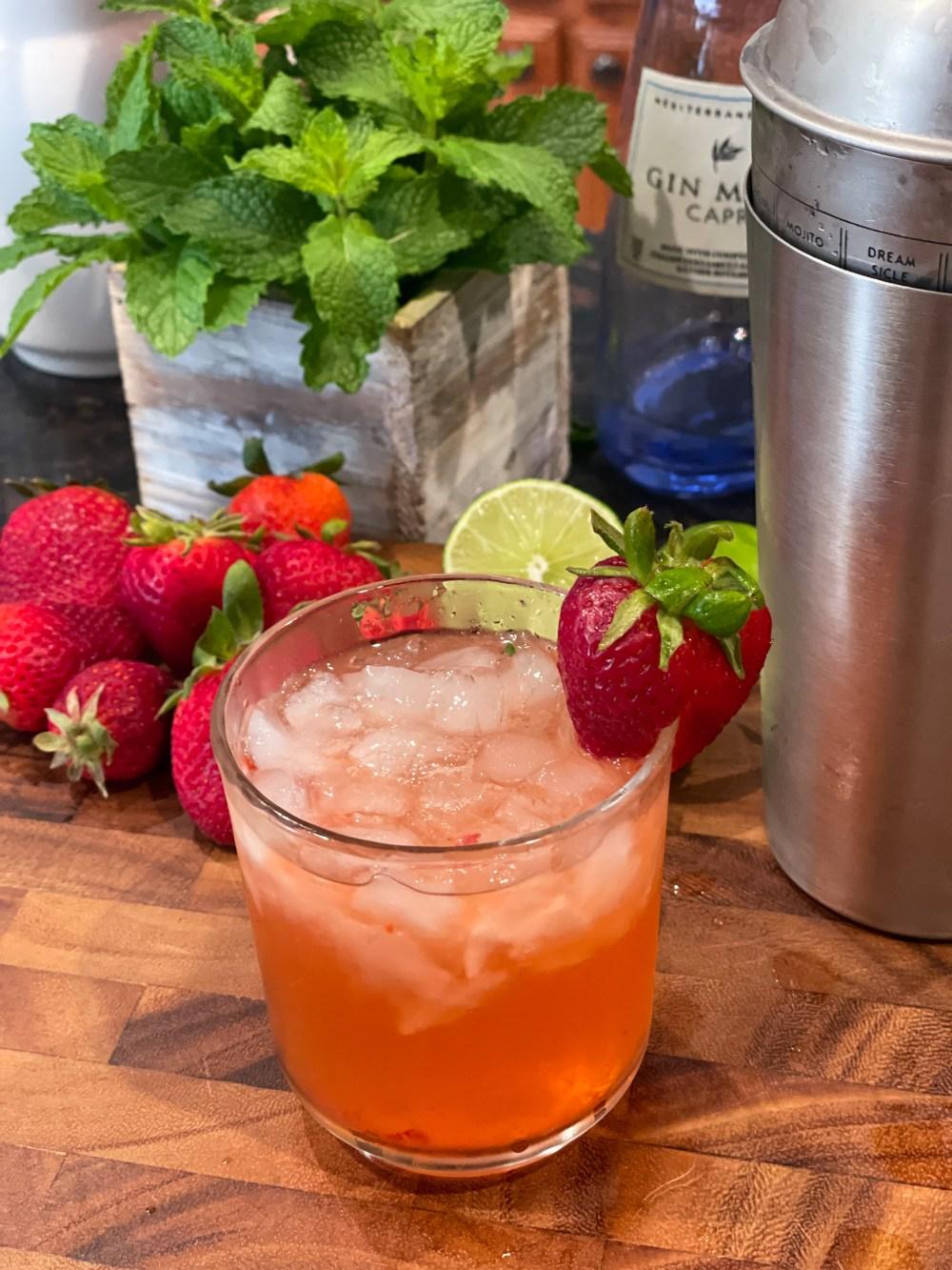 Strawberry Spritz Cocktail