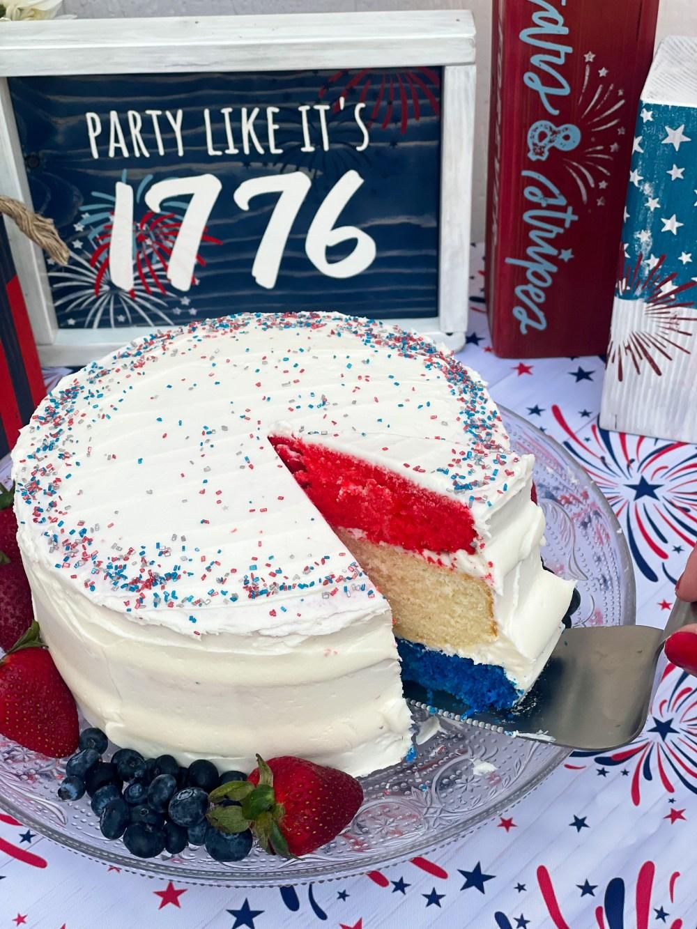 Red White and Blue Cake | 4th of July Dessert