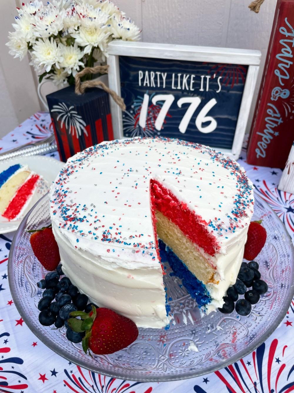 Red White and Blue Cake | 4th of July Dessert