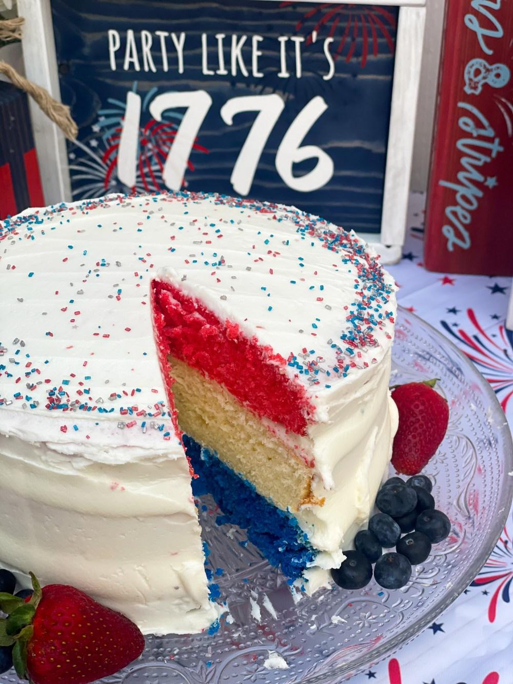 Red White and Blue Cake | 4th of July Dessert