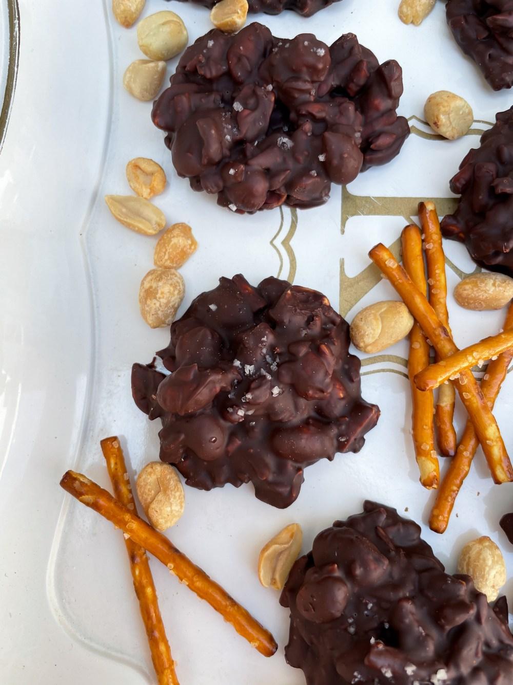 Chocolate Peanut Pretzel Bites