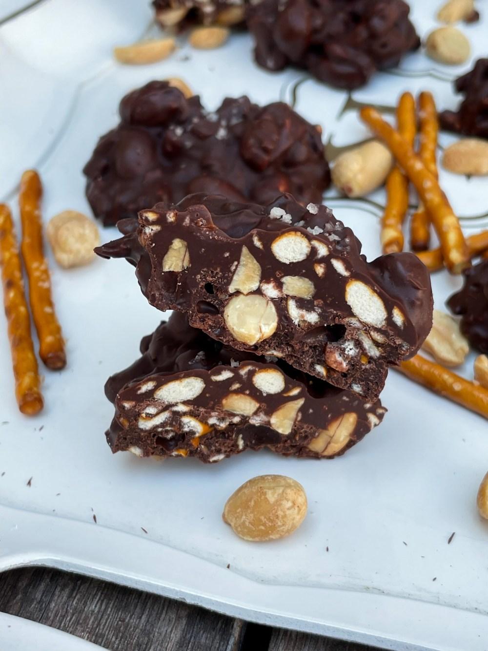 Chocolate Peanut Pretzel Bites