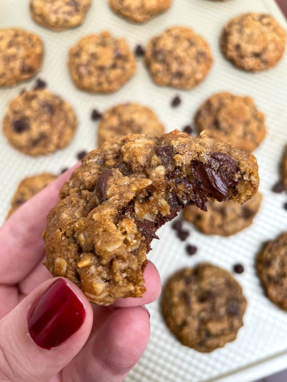 Oatmeal Chocolate Chip Cookies