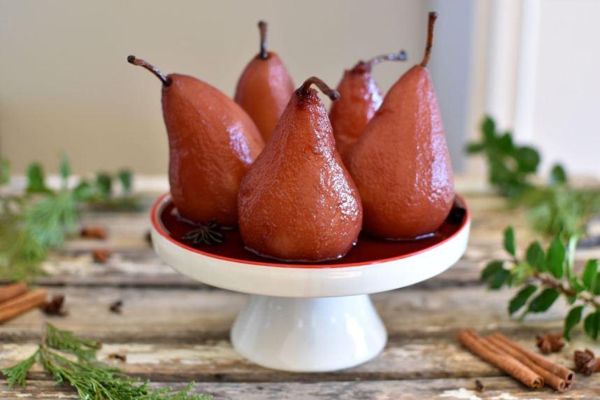 Pears poached in wine, Mama Ía blog