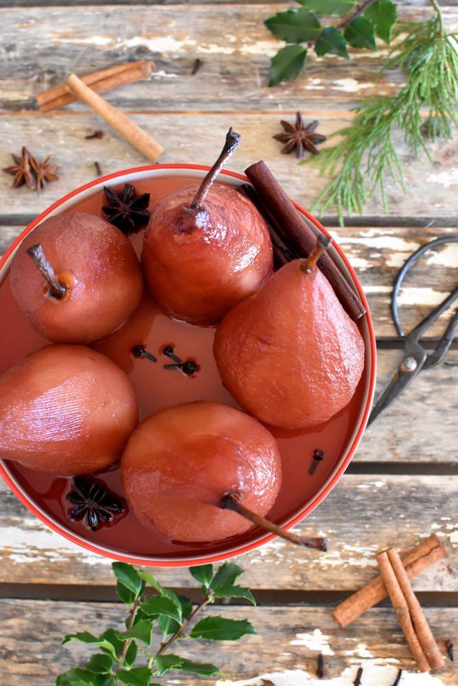 Pears poached in red wine, Mama Ía blog