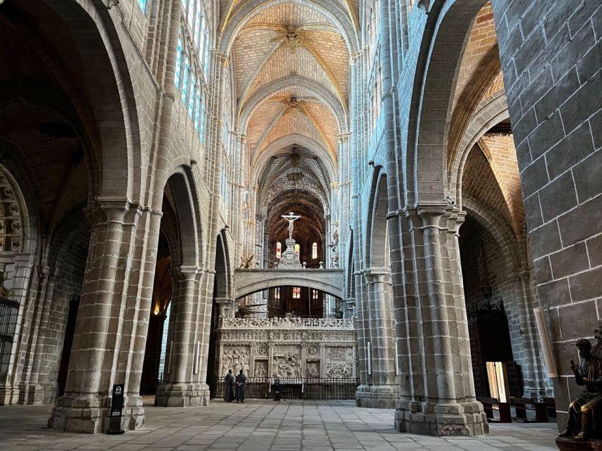 The Cathedral of El Salvador, Avila, Mama Ía blog