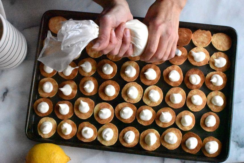 Shortbread sandwich cookies, Mama Ía blog