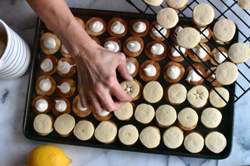 Shortbread sandwich cookies, Mama Ía blog