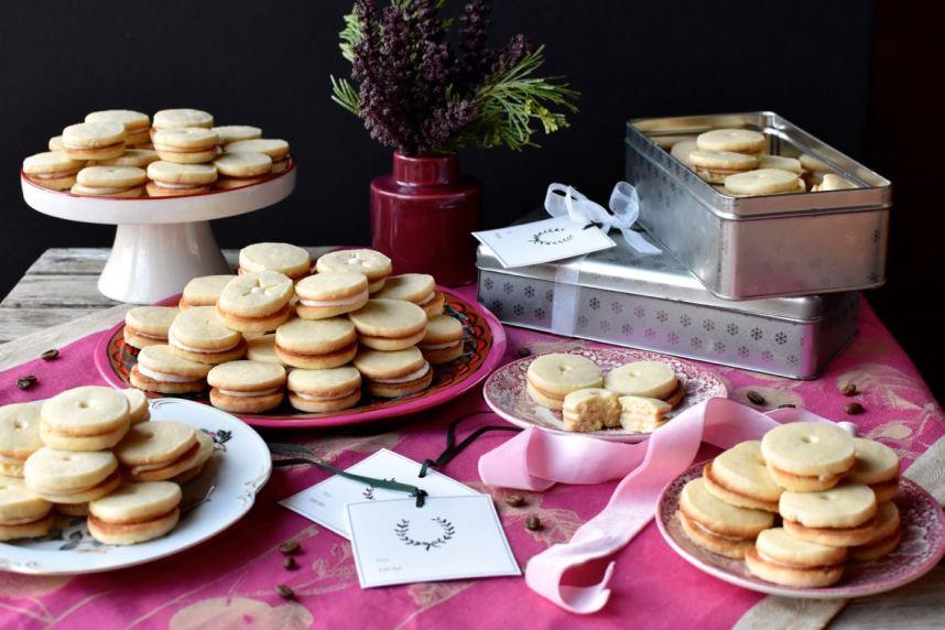 Shortbread sandwich cookies, Mama Ía blog