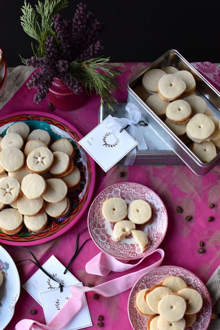 Shortbread sandwich cookies, Mama Ía blog