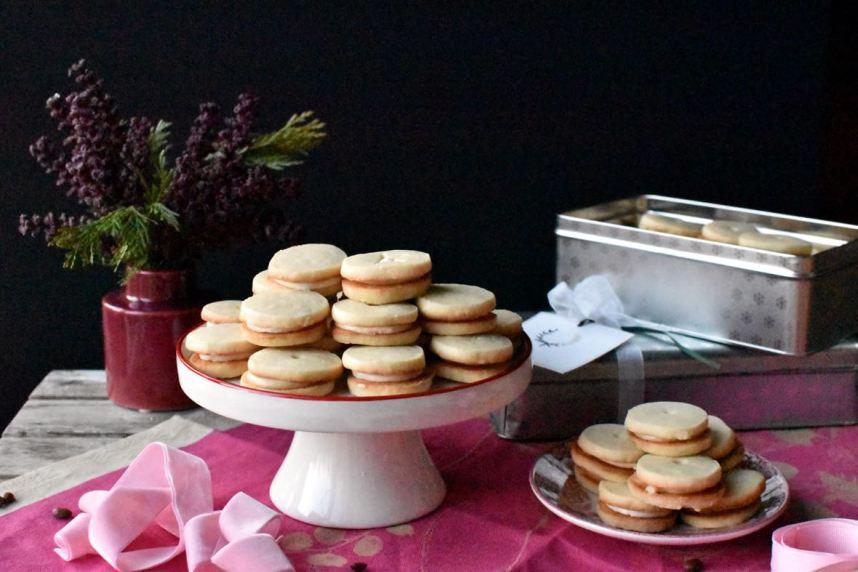 Shortbread sandwich cookies, Mama Ía blog