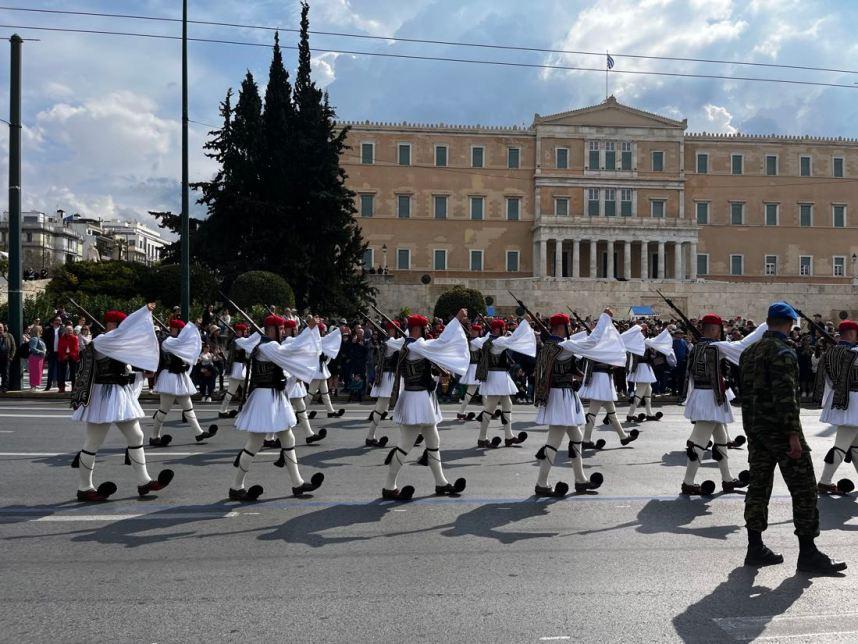 Greek Parliament, Mama Ía blog