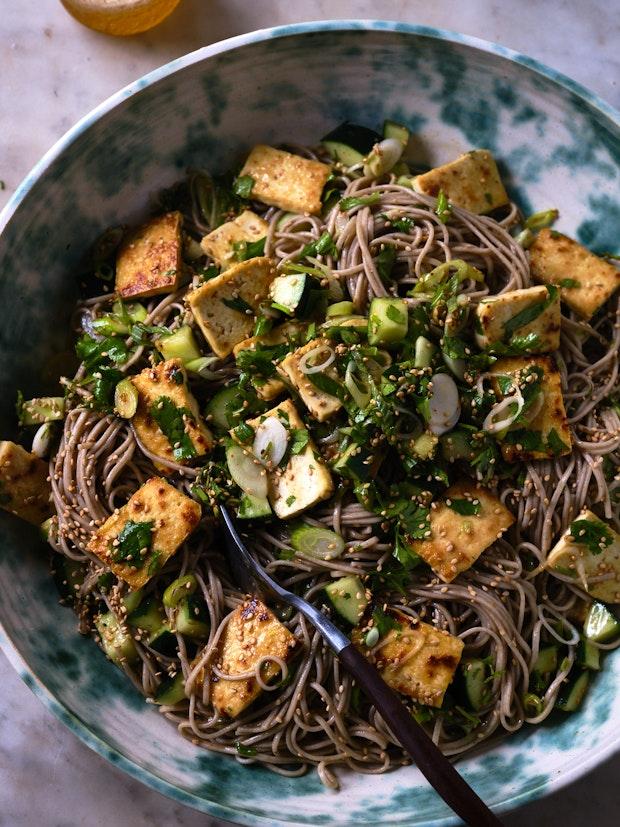 otsu noodle bowl with soba, cucumbers and tofu