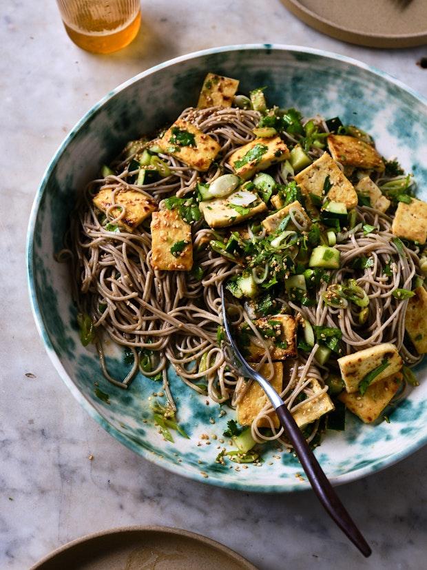 otsu noodle bowl with soba, cucumbers and tofu