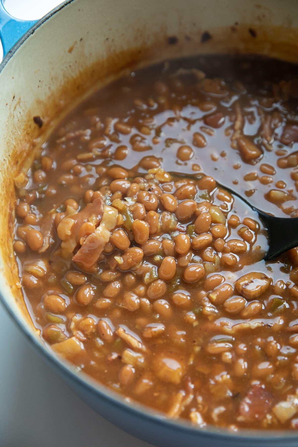 baked beans in pot