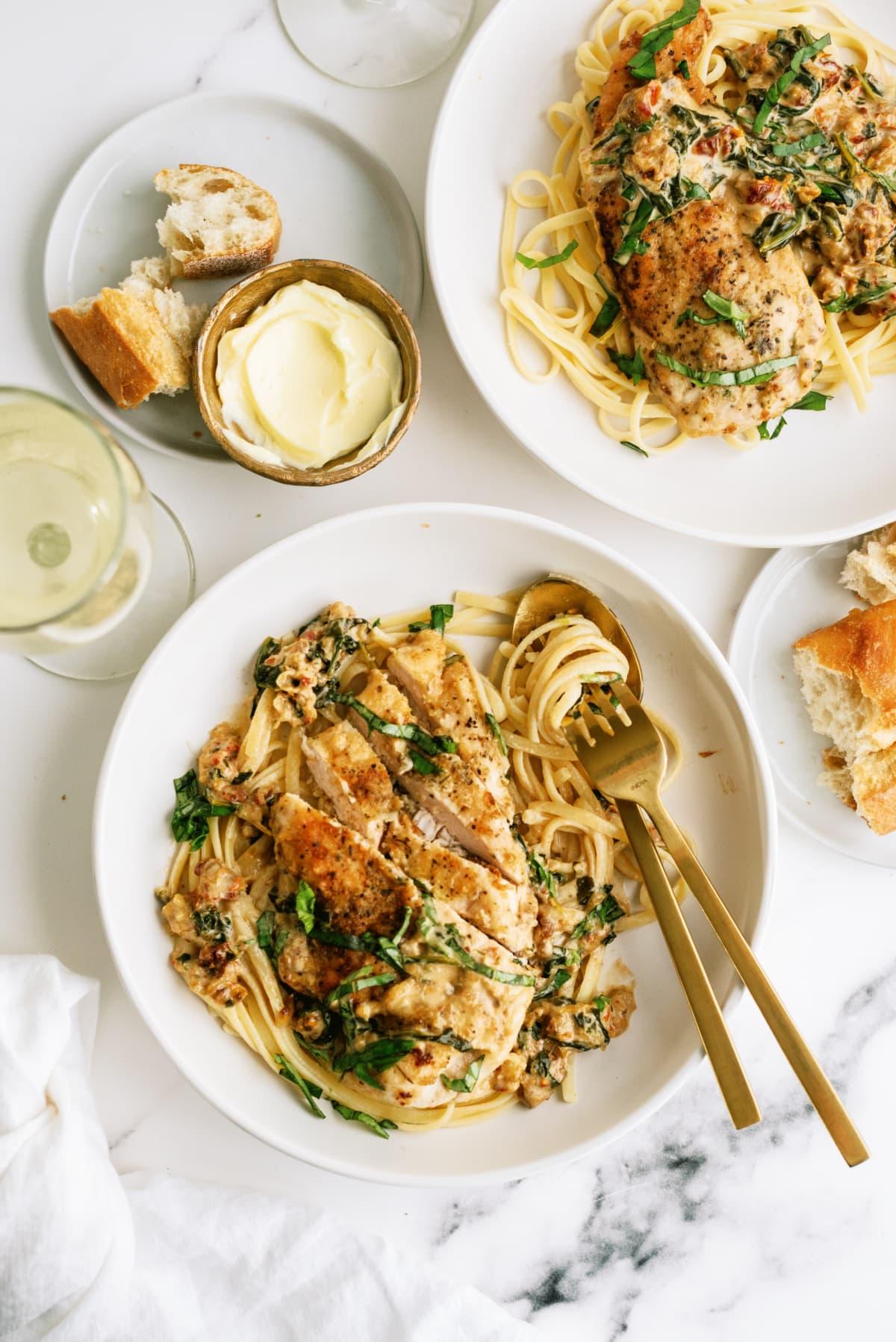 tuscan-chicken with tablescape