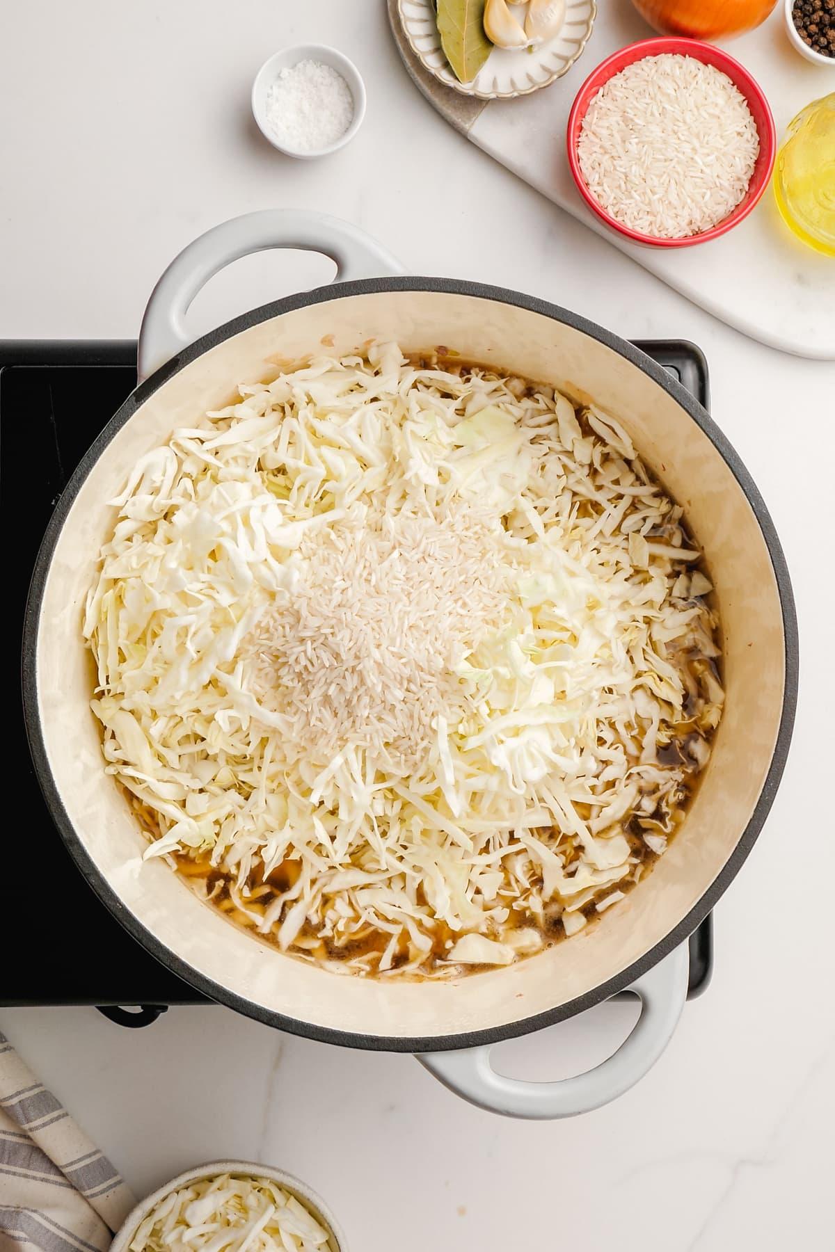 cabbage-roll-soup-ingredients in pot