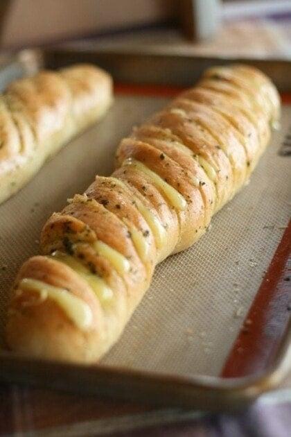 Hasselback Garlic Cheesy Bread