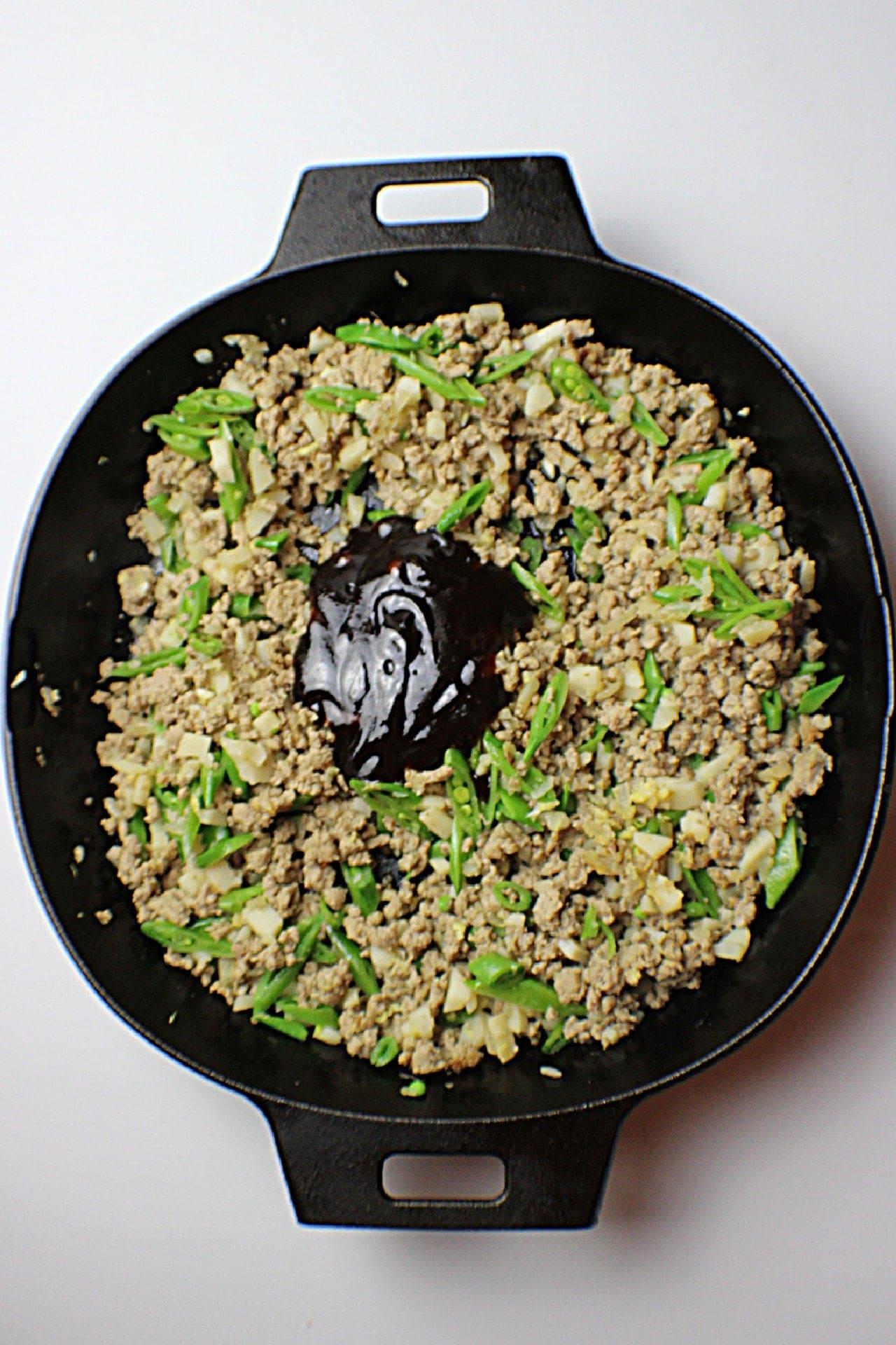 Ground Turkey mixture in a skillet