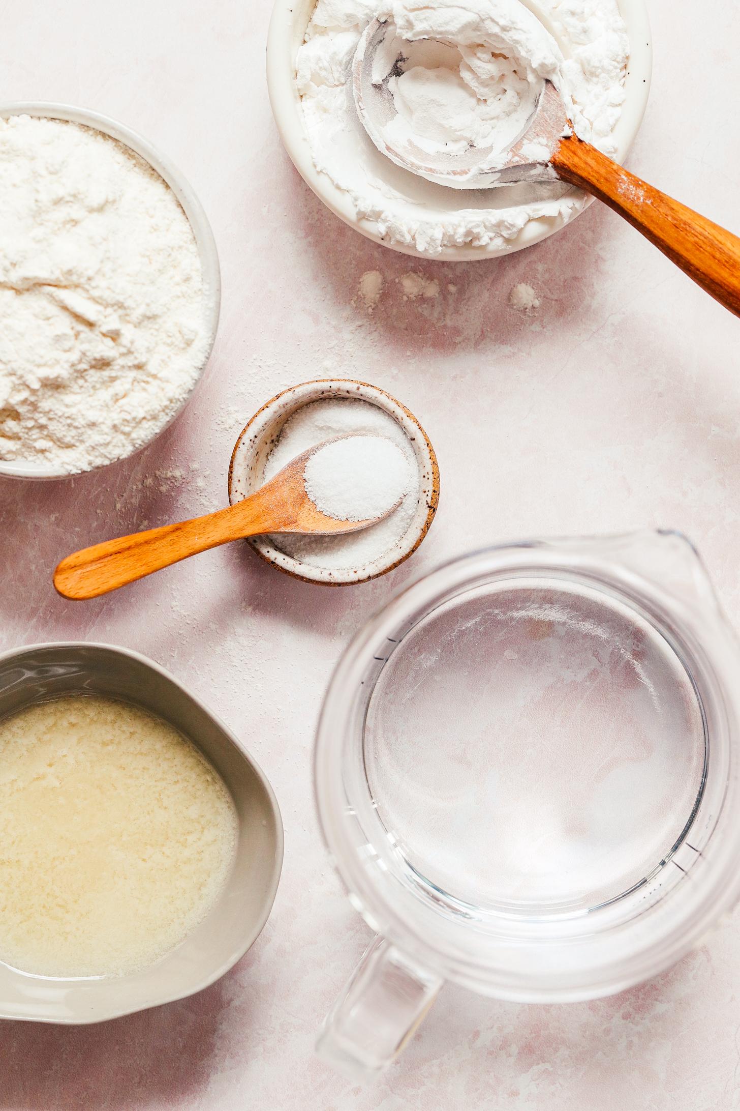 Water, melted vegan butter, cassava flour, tapioca starch, and sea salt