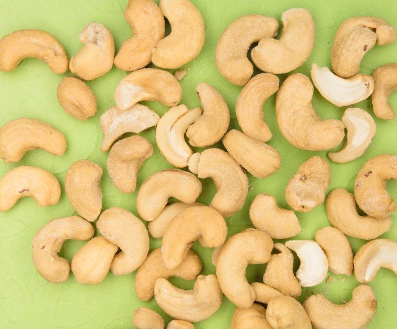 VegNews.Cashews