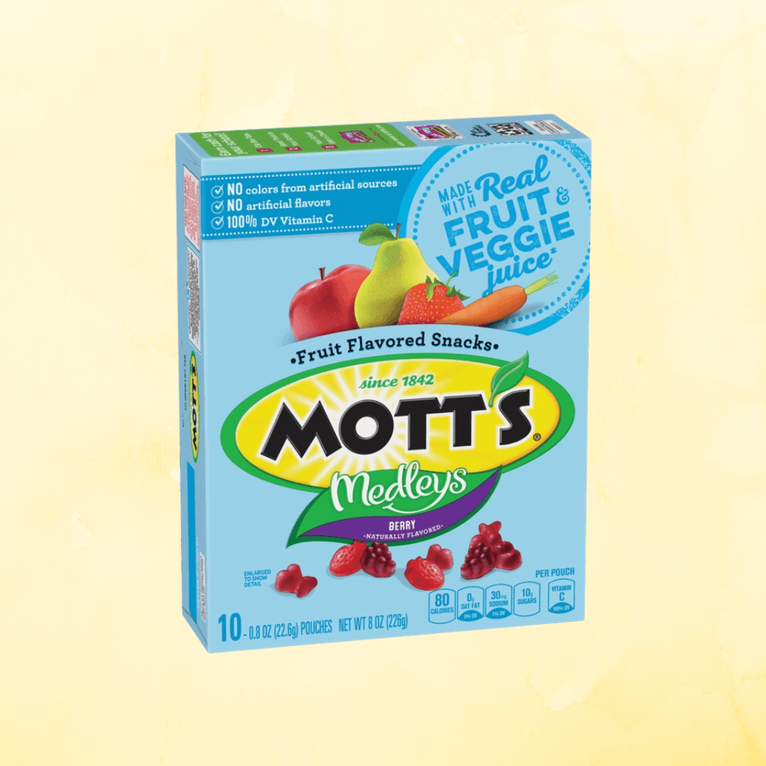 VegNews.VeganFruitSnacks.Motts