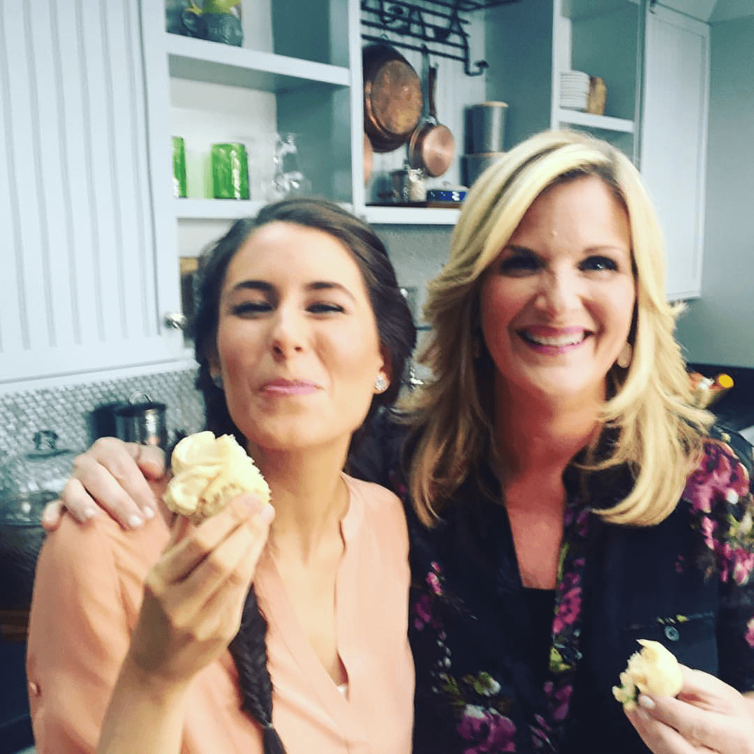 VegNews.FoodNetwork.ChloeCoscarelli