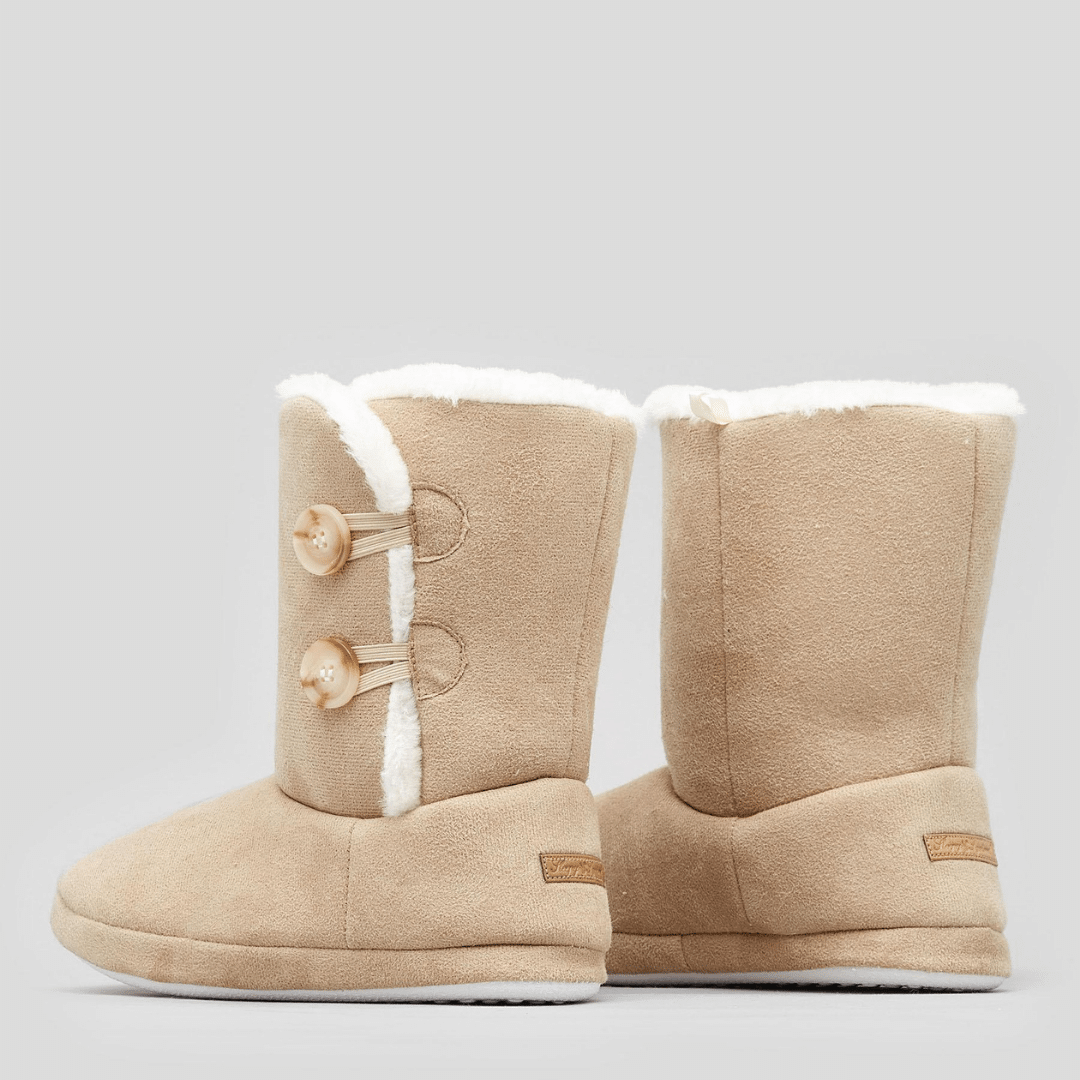 VegNews.VeganUggs.SleepSquirrel