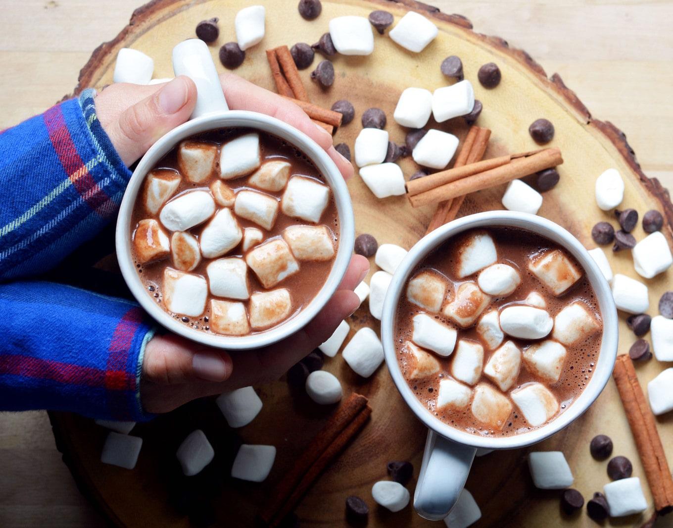 VegNews.CinnamonAlmondHotChocolate