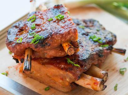 VegNews.SweetAndSourSeitanRibs