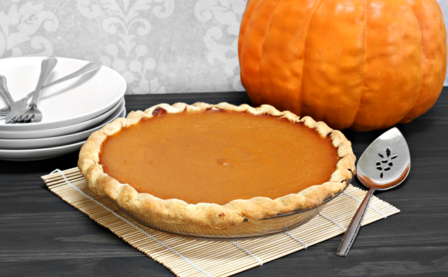 VegNews.VeganPumpkinPie.Stock