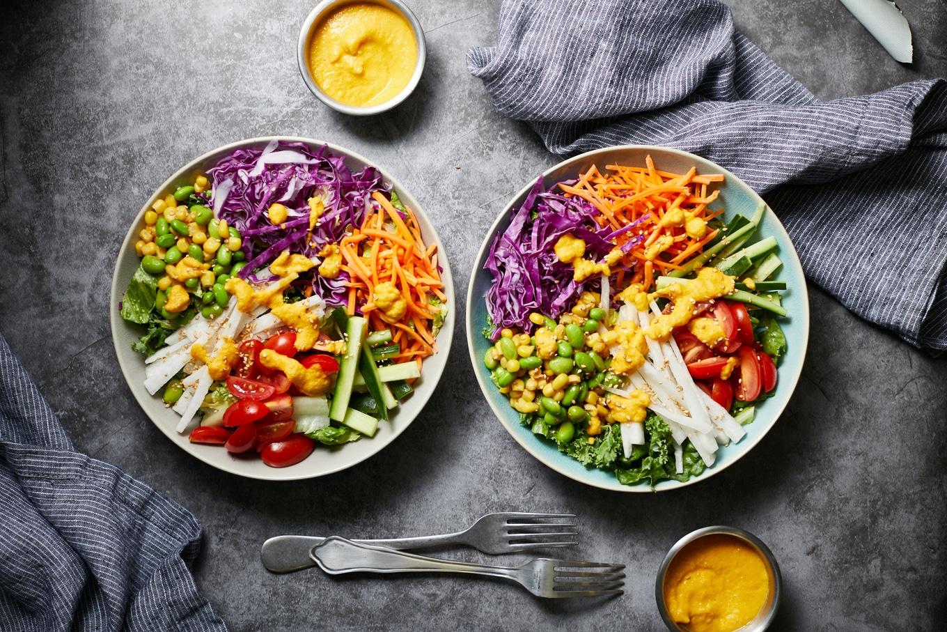 VegNews.RainbowSalad