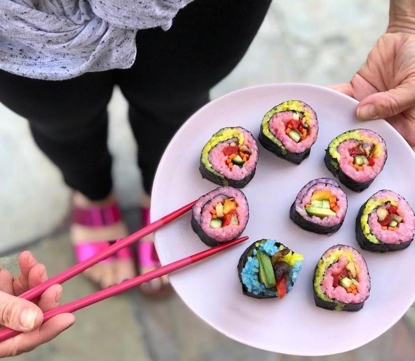 VegNews.PinkSushi