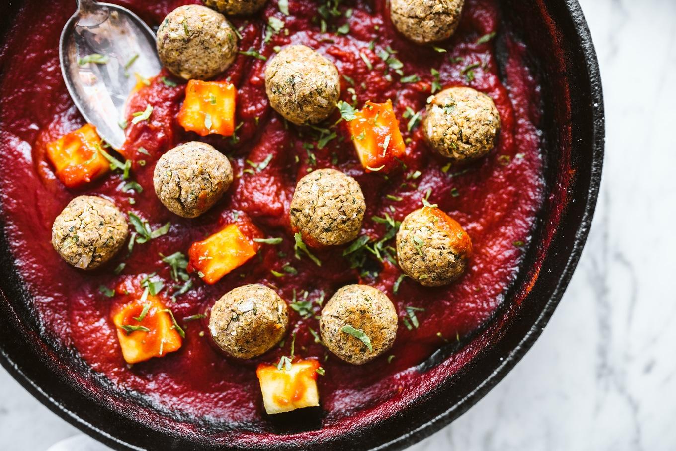 VegNews.SweetandSourPineappleMeatballs