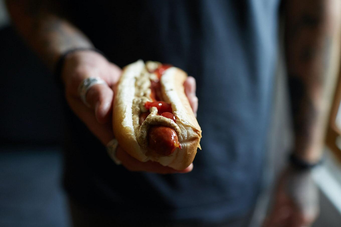 VegNews.Hotdog.DavidToddMccarty.Unsplash