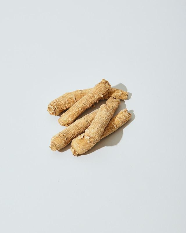 VegNews.adaptogensginseng.Unsplash