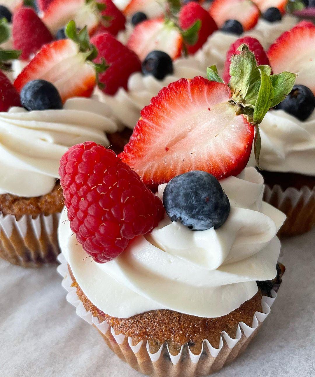 VegNews.vegancupcakesnearme.cakegirl