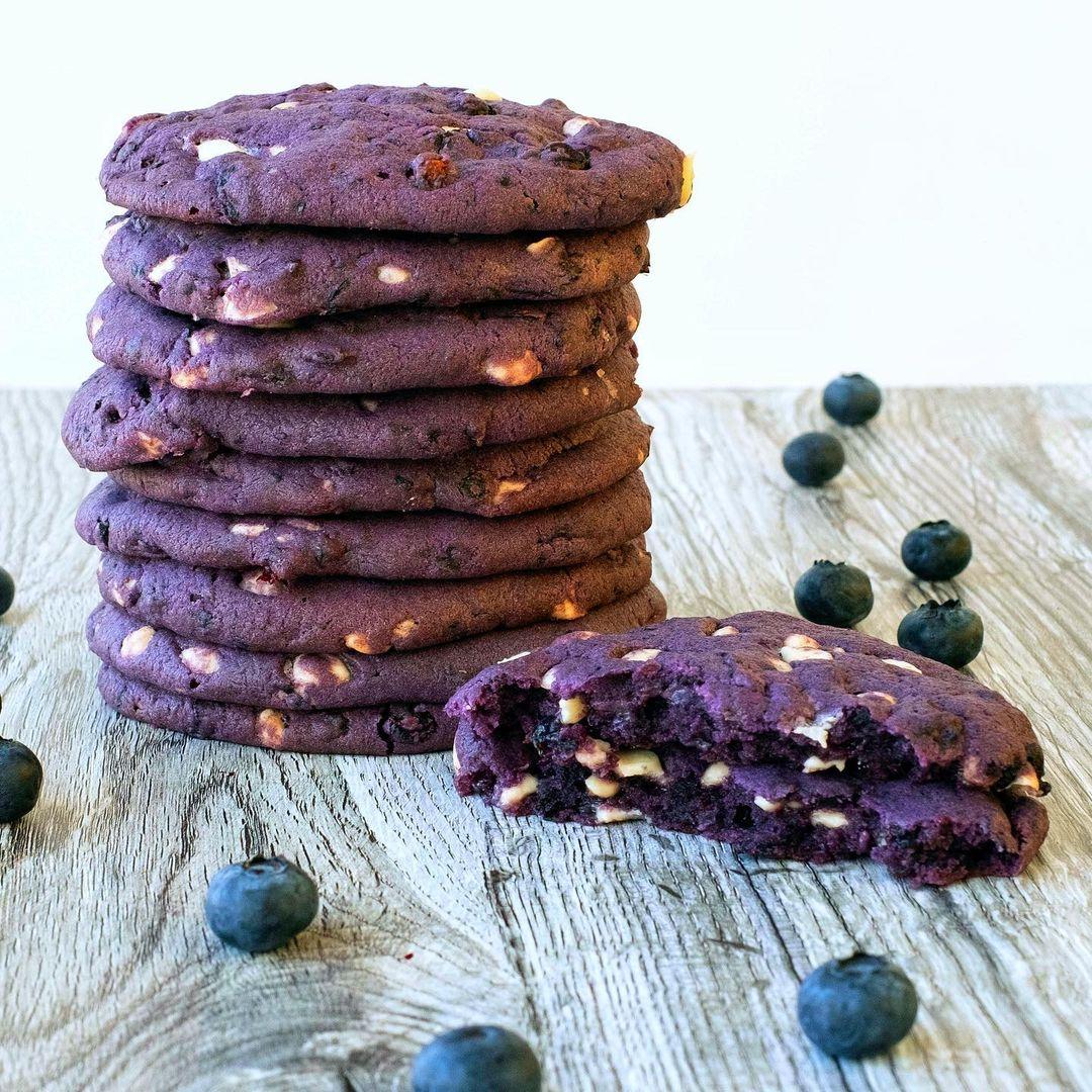 VegNews.vegancookies.vegantreats