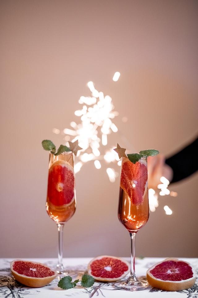 VegNews.champagneholidaycocktails.unsplash