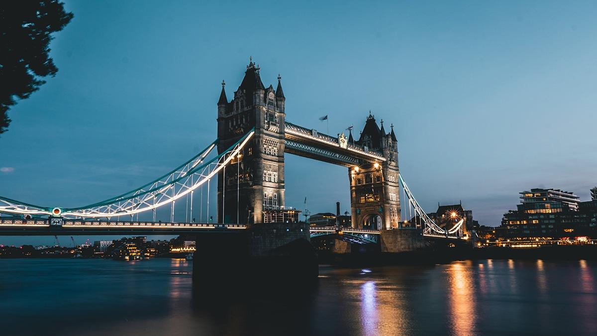 VegNews.London.Bridge.ChaitGoli