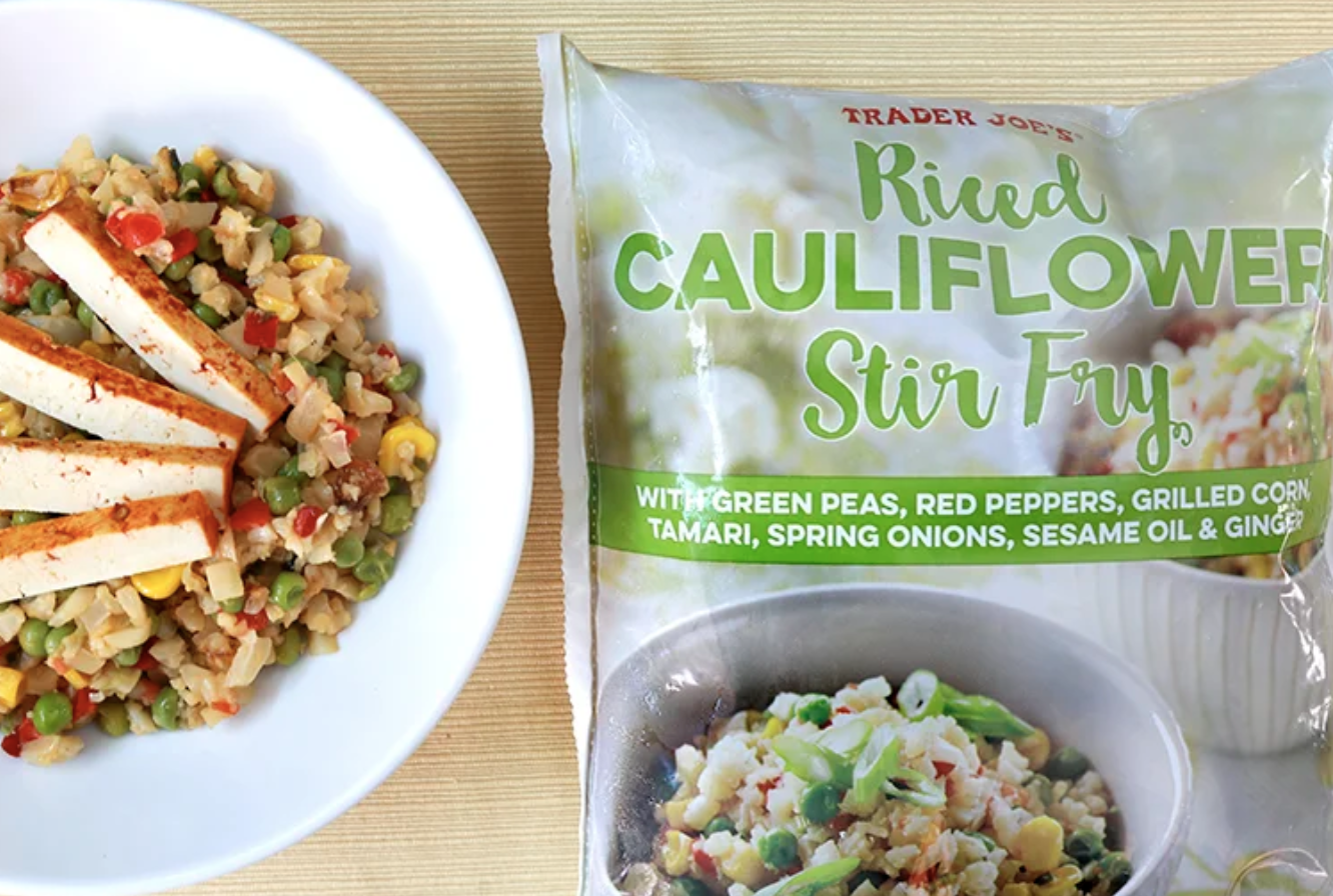 VegNews.cauliflowerstirfry.traderjoes