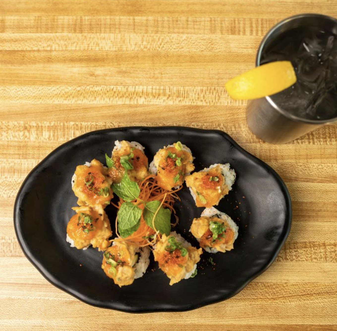 VegNews.vegansushi.daikon